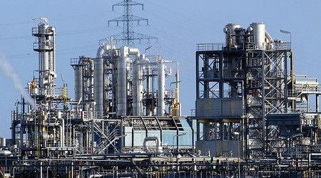 Chemische Industrie (Quelle: pixabay.com)