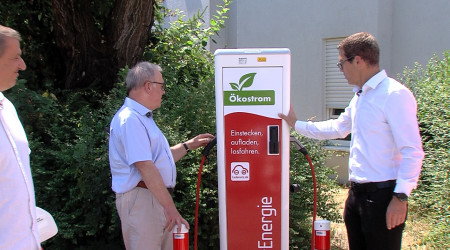 Er&ouml;ffnung E-Carsharing-Standort Reutlingen (Quelle: BWeins)